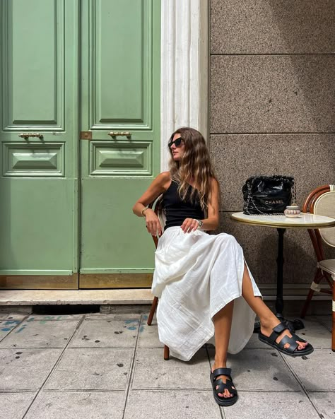 The Micro Trend We Love: White Skirts White Midi Skirt Outfit, Linen Skirt Outfit, White Maxi Skirt Outfit, White Skirt Outfits, White Linen Skirt, Skirt Outfit Summer, White Midi Skirt, Midi Skirt Outfit, White Maxi Skirts