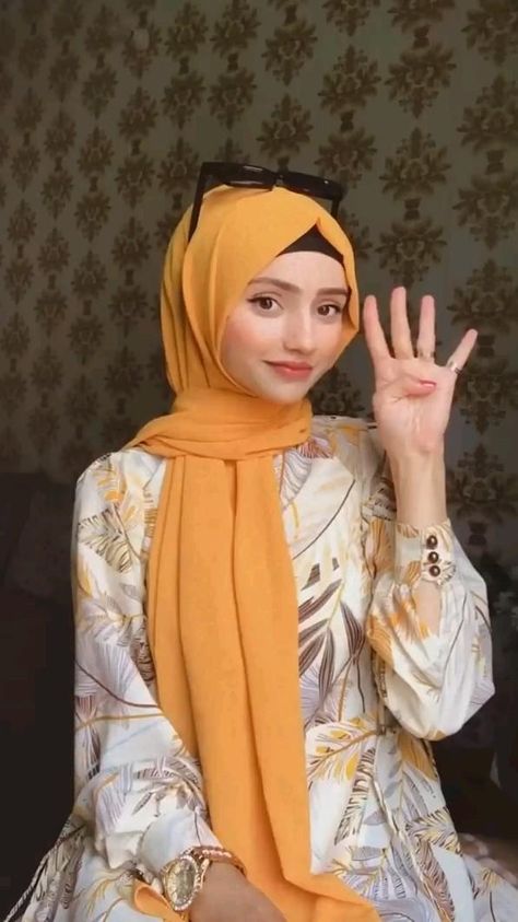 Hejab Grils Fashion, Muslimah Dress Simple Hijab Tutorial, Hajiab Styles, No Pin Hijab Tutorials, Unique Hijab Style, How To Make Hijab, Hijab Abaya Style, Hijab Ideas How To Wear, Hijab With Abaya