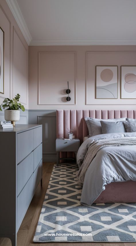 26 Pink And Grey Room Decor Ideas - HouseResults Pink And Gray Interior Design, Bedding Ideas Pink And Grey, Dusty Rose And Grey Bedroom, Pink And Grey Room Decor, Bedroom Grey And Pink, Pink Grey Room, Room Ideas Pink And Grey, Light Pink And Grey Bedroom, Dusty Pink And Grey Bedroom