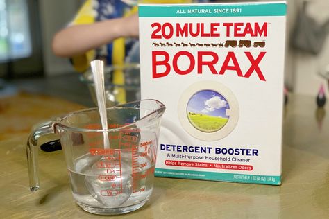 This Amazing Slime Recipe with Borax is Cheap, Easy, and Fun to Make! Diy Car Upholstery, Best Glass Cleaner, Homemade Laundry Detergent Recipes, Car Upholstery Cleaner, Borax Crystals, Borax Slime, Laundry Detergent Recipe, Detergent Recipe, Babysitting Crafts