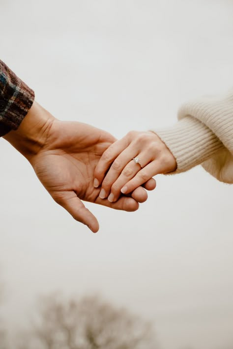 Engagement Ring Photoshoot, Detail Aesthetic, Engagement Proposal Photos, Ring Photoshoot, Engagement Ring Photography, Engagement Hand, Engagement Shoots Poses, Engagement Ring On Hand, Engagement Ring Pictures