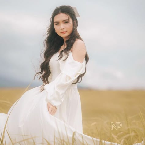 Fairytale Theme Photoshoot, Francine Diaz Photoshoot, Debut Shoot Ideas, Pre Debut Photoshoot Ideas, Enchanted Photoshoot, Pre Debut Shoot, Debut Photoshoot Ideas, 18th Photoshoot, Pre Debut Photoshoot