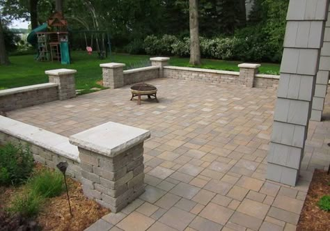 Stone Patio Designs, Brick Paver Patio, Garden Pavers, Pavers Backyard, Brick Patio, Patio Pavers Design, Paver Walkway, Patio Wall, Front Patio