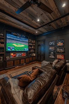 Masculine House, Cool Home Features, Country Man Cave, Male Decor, Small Man Cave, Garage Man Cave Ideas, Cave Design, Masculine Home, Man Cave Design