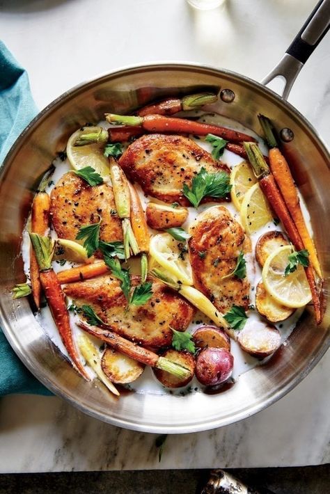 This easy one-skillet chicken dinner by Cooking Light could be ready in less than 40 minutes tonight. Roasted Potatoes And Carrots, Pan Chicken Recipes, Light Diet, Sheet Pan Dinners Chicken, Cooking Light Recipes, Pasta Alfredo, Skillet Dishes, Tasty Chicken, Salad Pasta