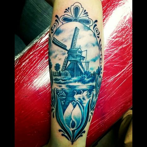 Delft Blue Windmill Tattoo, Dutch Heritage Tattoo, Delft Blue Tattoo Dutch, Traditional Dutch Tattoo, Tulip And Daffodil Tattoo, Belgium Tattoo Ideas, Dutch Inspired Tattoos, Dutch Tattoo Ideas Netherlands, Holland Tattoo Ideas