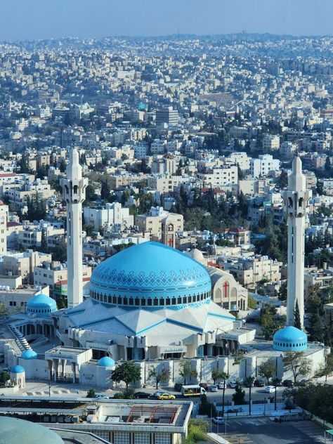 This picture is for a famous blue mosque in Jordan. This was taken from a skyscraper so it shows the beautiful city around it King Abdullah Mosque Jordan, Jordan Country Amman, Amman Aesthetic, Country Jordan, Jordan City, Travel Jordan, Jordans Aesthetic, Jordan Country, Jordan Amman