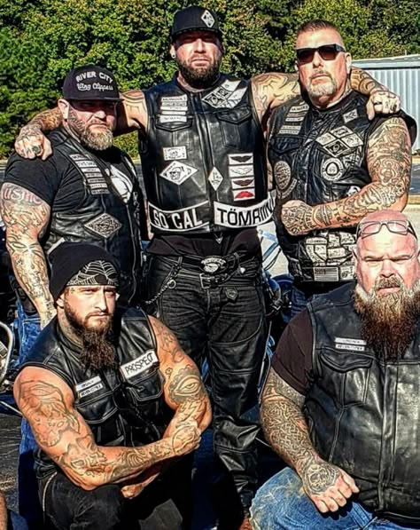 Mongols Mc, Motorcycle Suits Men, Biker Costume, Bike Gang, Leather Fashion Men, Beards And Tattoos, Biker Couple, Biker Guys, Hot Biker Guys