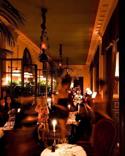 Hotel Costes, Jazz Cafe, Jazz Bar, Dinner Dates, Clubbing Aesthetic, Mombasa, Jazz Club, Paris Restaurants, Night Aesthetic