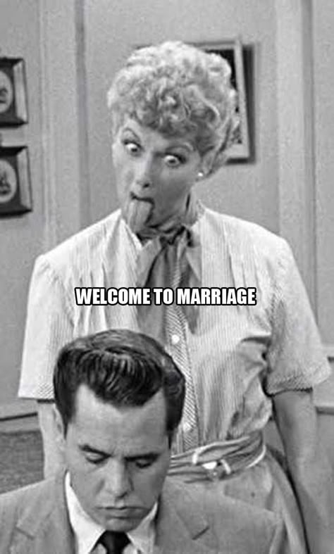 den Pin kann "man" vielleiicht mal brauchen......? Hump Day Humor, Elizabeth Gaskell, Lucille Ball, Love Lucy, I Love Lucy, Anniversary Quotes, E Card, Laughter Is The Best Medicine, Love Marriage