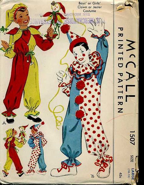 old clown pattern Pierrot Costume, Halloween Costume Sewing Patterns, Clown Suit, Jester Costume, Circus Aesthetic, Pierrot Clown, Costume Sewing, Vintage Halloween Costume, Cute Clown