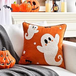 Kid Friendly Halloween Decor, Halloween Cushions, Whimsy Halloween, Autumnal Style, Halloween Throw Pillows, Halloween Cushion, Halloween Living Room Decor, Farmhouse Couch, Moldes Halloween