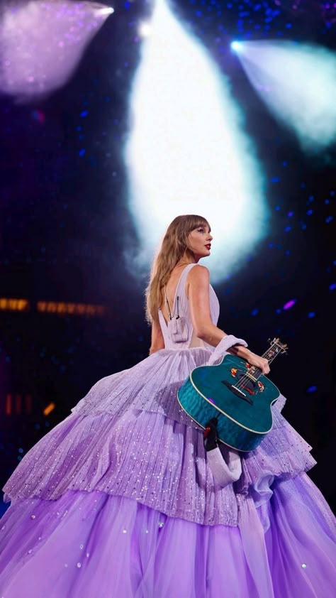 Speak Now Dress, Concert Taylor Swift, Taylor Swift Enchanted, Style Taylor Swift, Taylor Swift Fotos, Taylor Swift Images, Photos Of Taylor Swift, Taylor Swift Pics, Taylor Swift Wallpapers