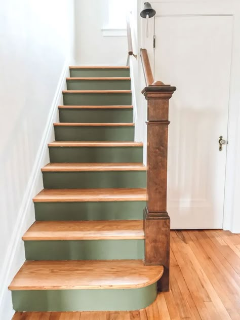 21 Staircase Makeover DIY Ideas (For All Skill Levels) - The Honeycomb Home Staircase Makeover Diy, Painted Stair Risers, Old Staircase, Painted Staircases, Staircase Makeover, Hallway Designs, Painted Stairs, Living Room On A Budget, Room Challenge