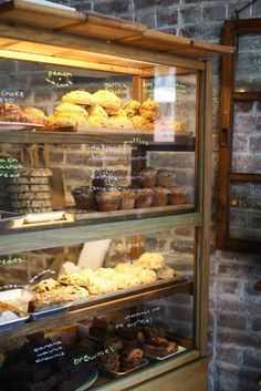 Beautiful Bakeries, Shopping In New York, New York Restaurants, Bakery Shop Design, Bakery Interior, Bread Shop, Bakery Display, Vegan Cafe, Coffee Shops Interior