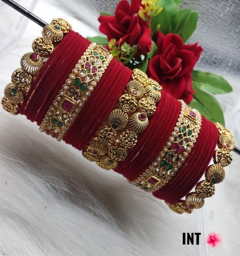 Bangle colour combination/Party wear Bangle/Bangles of Girls/Dulhan Bangles #bangle #threadbangle #goldbangle #weddingbangle #silkthreadbangle Red Bengals Set, Bridal Chura Set, Red Bangles Set Bridal, Rajasthani Bangles, Velvet Bangles, Bridal Chooda, Princess Accessories, Beautiful Bangles, Bridal Jewelry Sets Brides