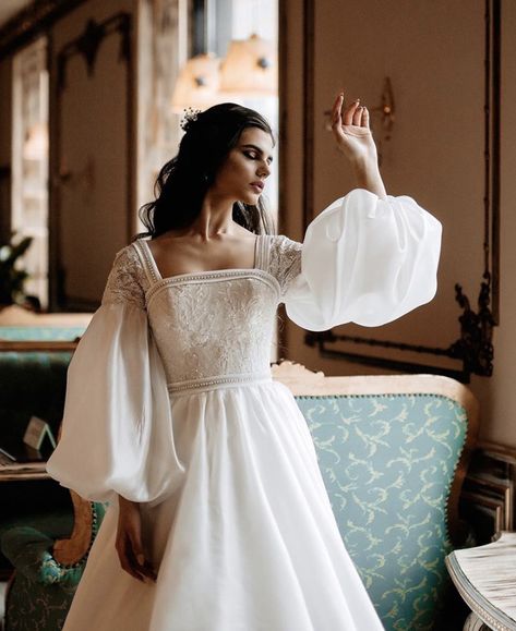 Ruffled Wedding Dress With Sleeves, Vintage Romantic Dress, Simple Elegant Wedding Dress Romantic, Morning Wedding Dress, Short Sleeved Wedding Dress, Spanish Style Wedding Dress, Black Dress Outfit Summer, Cottage Core Wedding Dress, Casual Simple Dress