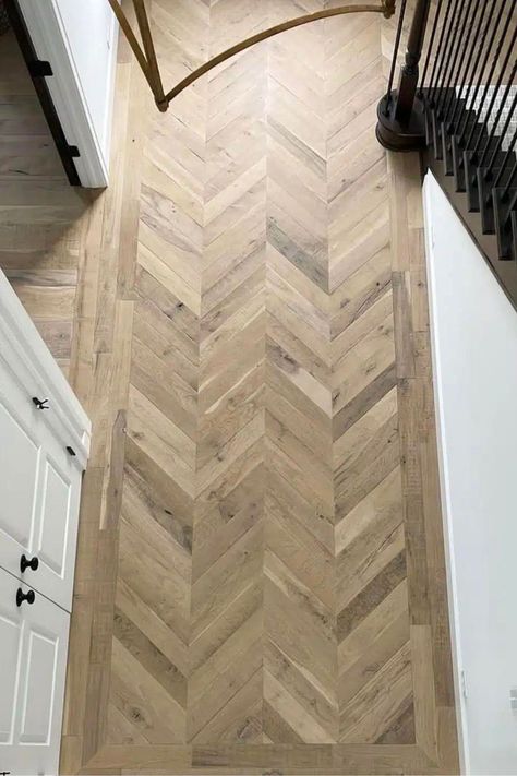 Transform the first steps into your home with our 15 gorgeous entryway flooring ideas, designed to make every welcome home a memorable one. Discover a range of flooring solutions perfect for both grand entrances and small entryways, ensuring your hallway makes a lasting impression. Entryway Flooring Ideas, Entryway Floors, Unique Entryway, Wood Floor Pattern, Wide Plank Hardwood Floors, Green Wall Color, Limestone Floor Tiles, Entryway Tile, Entryway Flooring