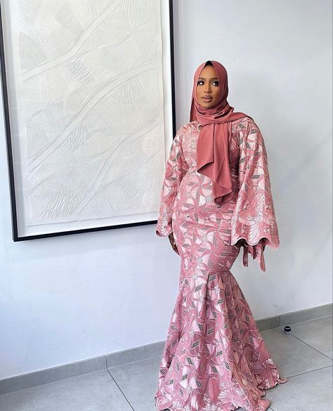 Eid Outfits African, Eid Dress Ideas, Nigerian Traditional Dresses, African Party Dresses, Nigerian Lace Styles Dress, Modest Dresses Fashion, Best African Dresses, African Dresses Modern, African Inspired Clothing