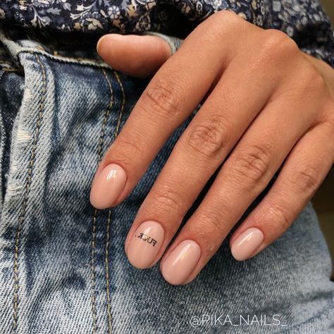 Trashy Nails, Manicure Designs, Minimalist Nail, New Nail Designs, Minimalist Nail Art, Fun Hair, Spring Nail Art, Minimalist Nails, Mosquito Repellent