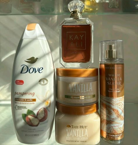 Dove Vanilla, Scent Combos, Body Hygiene, Bath And Body Works Perfume, Shower Skin Care, Body Smells, Smelling Good, Pretty Skin Care, روتين العناية بالبشرة