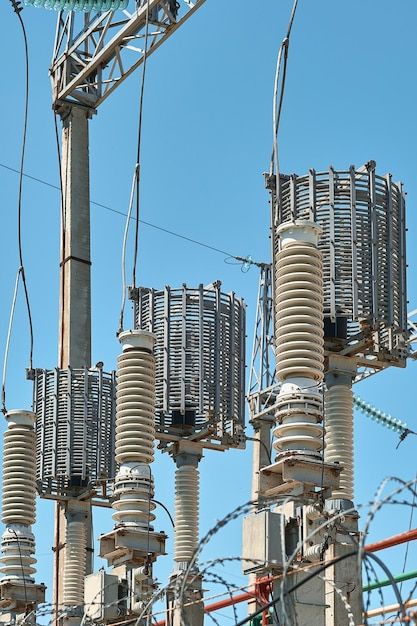 High voltage electrical transformers in ... | Free Photo #Freepik #freephoto #transmission #power-grid #power-generator #power-lines Electrical Substation, Overhead Power Line, Art List, Electrical Transformers, Transmission Tower, Body Gym, Amazon Business, Power Generator, Late Night Snacks