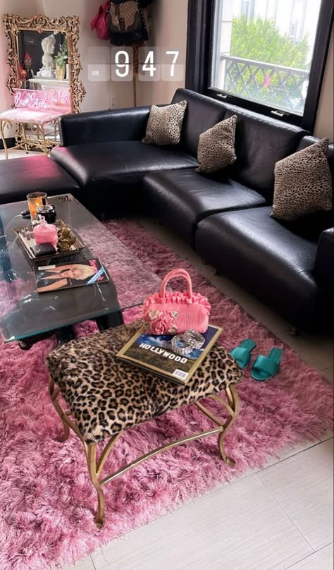 Gaudy Home Decor, Chill Living Room Ideas, Cheetah Apartment Decor, Odd Shaped Room Ideas, Cheetah Aesthetic Room, Vintage Style Home Decor Interior Design, Vivienne Westwood Room Decor, Maximalist Decor Small Spaces Bedroom, Y2k Apartment Decor