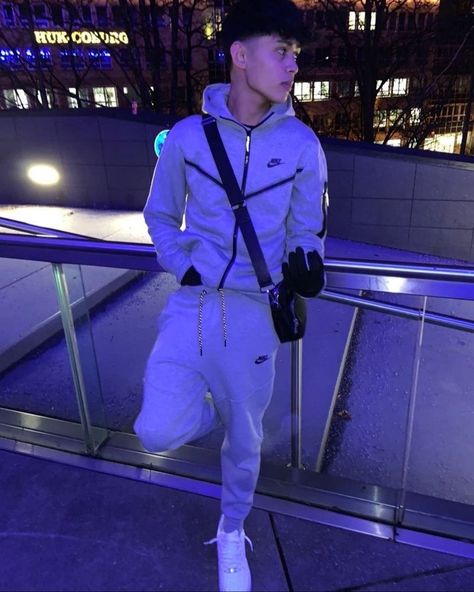 Nike Tech Fleece Outfit Men Grey, Drill Outfit Men Uk, Uk Guys Drip, Best Nike Tech Fleece, Drill Erkek, Drill Uk Outfit, Grey Tech Fleece Outfit, Nike Fleece Tech Outfit, Nike Drip Outfits