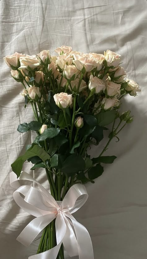 Boquette Flowers, Nothing But Flowers, Flower Therapy, Beautiful Bouquet Of Flowers, Luxury Flowers, Beautiful Bouquet, Love Flowers, My Flower, Pretty Flowers