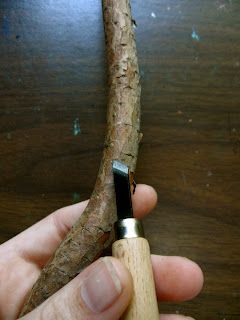 How To Make Wands, Make A Wand, Wands Diy, Witch Stick, Wand Tutorial, Wicca Wand, Witch Grimoire, Soul Vibes, Wiccan Wands