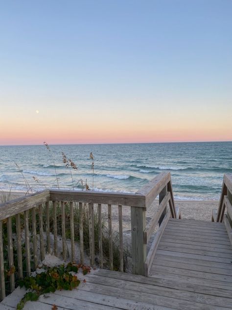 Beach House Aesthetic, Les Pogues, Summer Beach House, Dream Beach Houses, Coastal Life, Dream Beach, Summer 24, Summer Dream, Florida Keys