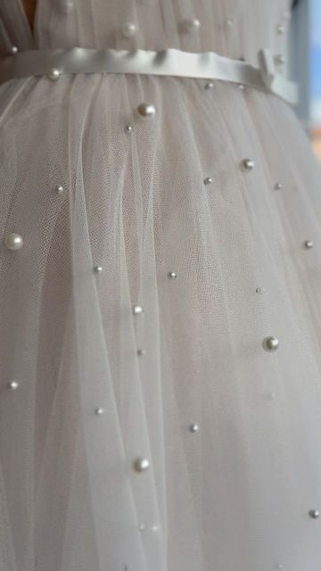 Beaded Pearl Wedding Dress, Pearl Dress Design, Pearl Outfits, White Dress With Pearls, Pearl Theme, Graduation Board, Pearl Outfit, Pearl Skirt, Applique Skirt