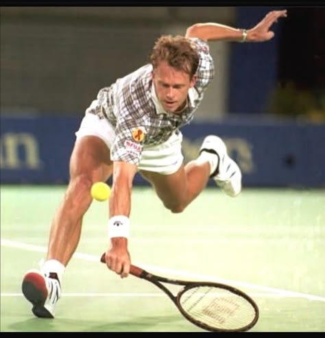 Stefan Edberg, 남성 근육, Life Drawing Pose, Gesture Drawing Poses, Tennis Photos, Action Pose Reference, Male Pose Reference, Action Pose, Anatomy Poses