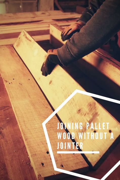 If you are working with pallet wood and want straight boards, you could use a jointer. I don’t have one, so I had to come up with another method. #Board, #BuildWithPallets, #Building, #JoiningPalletWood, #PalletProjects, #ReclaimedWood, #Woodworking #DIYPalletVideoTutorials Pallet House Plans, Wood Pallet Ideas, Free Pallets, Diy Wood Pallet, Homemade Furniture, 1001 Pallets, Pallet House, Used Pallets, Wood Pallet Wall