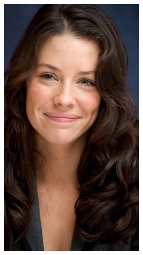 Nicole Evangeline Lilly, Kate Austen, Evangeline Lilly, Canadian Actresses, Long Brown Hair, Actrices Hollywood, Penelope Cruz, Jolie Photo, Girl Crushes