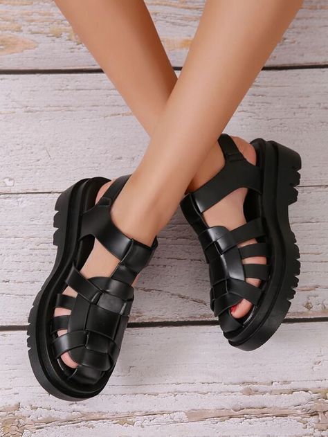 Summer Shoes Aesthetic, Buffalo Sandals, Toe Walking, Flat Platform Sandals, Heels Patterns, Black Gladiator Sandals, Cozy Dress, Roman Fashion, Womens Sandals Summer