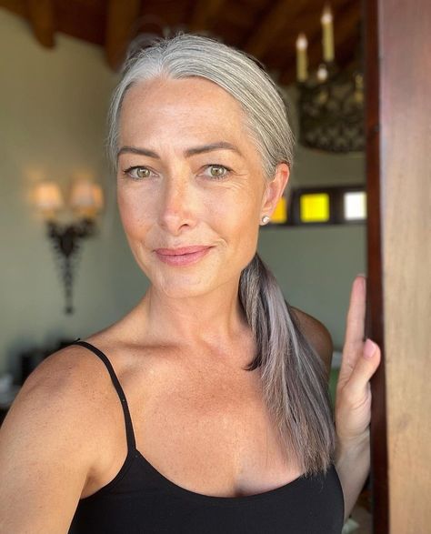 Embracing Gray Hair, Grey Hair Journey, Old A, Natural Gray Hair, Copper Hair Color, Going Gray, Ageless Beauty, Aging Gracefully, Hair Journey