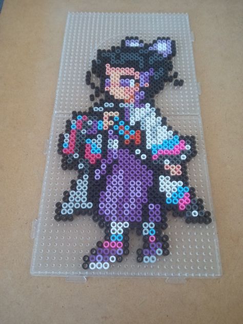 Mitsuri Kanroji Perler Beads, Demon Slayer Melty Beads, Optimus Prime Perler Beads, Shinobu Perler Beads, Mitsuri Perler Beads, Perler Beads Cute Ideas, Anime Pearl Beads, Demon Slayer Perler Bead Patterns, Demon Slayer Perler Beads