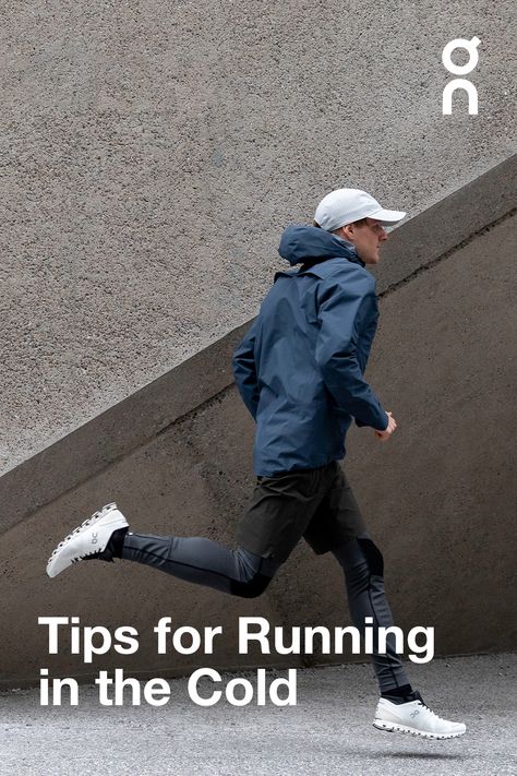 Winter Training Outfit, Man Running Outfit, Running Fashion Mens, Styling Running Shoes, Men’s Athleisure Fashion, Running Gear Mens, Men’s Running Outfit, Running Clothes Men, Cold Running Outfit