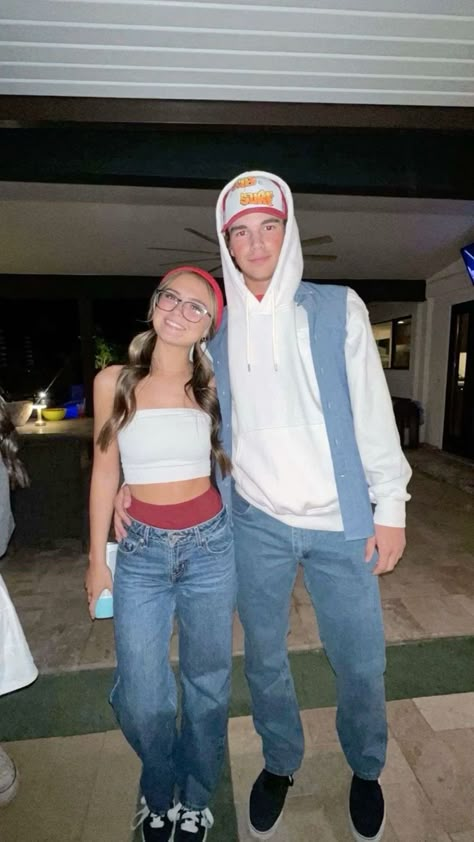 Cute But Simple Couples Costumes, Unique Couples Costumes 2024, Easy Cute Couples Halloween Costumes, Sadie’s Costume Ideas, Couple Costumes Unique Creative, Couples Costumes High School, Couple Dress Up Ideas Costumes, Couple Matching Costumes Halloween, Subway Surfer Couple Costume