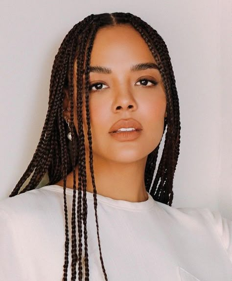 Mixed Actors, Classy Braids, Layered Haircuts For Medium Hair, Braid Hairstyle, Small Braids, Protective Hairstyles Braids, Tessa Thompson, Box Braid, Beautiful Braids