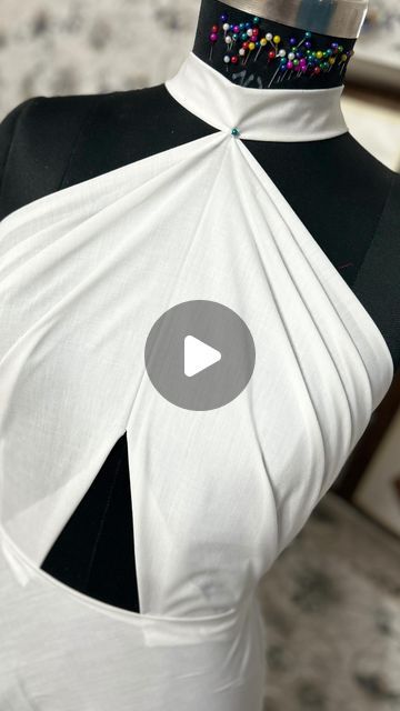 Innovative_bee on Instagram: "“Discover the beauty of draping✂️💫” . . . . .  #fashiondesigner #draping #drapingdesigns #drapingtop #diydraping #fashion #drapingideas" Drape Techniques, Marry Brown, Swimsuit Coverup Ideas, Draping Top, Draping Ideas, Draping Techniques, Fashion Draping, Fabric Draping, Silk Chiffon Scarves