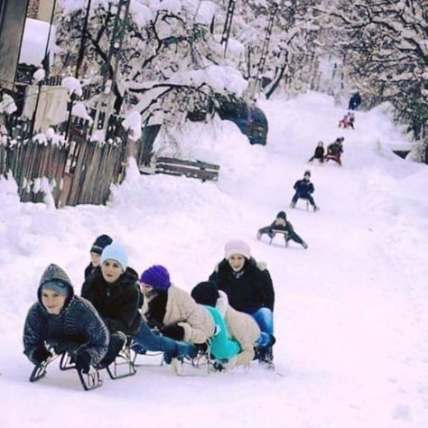 Childhood winter.  #romania #winter #kids Balkan Childhood Nostalgia, Balkan Childhood, Romania Winter, Childhood Photography, Childhood Aesthetic, Wedding Photography Props, Trendy Photography, European Wedding, Winter Photos