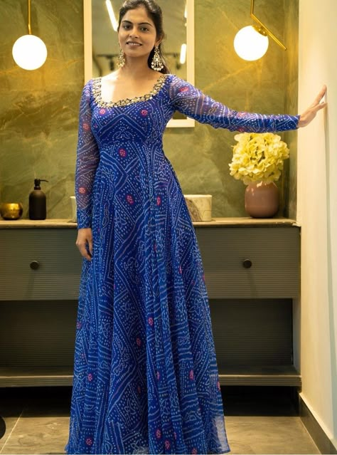 Womens Anarkali Dress, Stitched Anarkali Suits, Long Dresses Indian Style Anarkali Suits, Bandhani Long Dress, Stitching Gown Ideas, Anarkali Suits Neck Designs, Long Frocks From Sarees, Saree Anarkali Dress Pattern, Long Frocks Traditional Wear