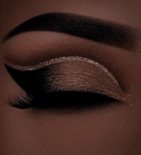 Ball Glam Makeup, Mascarade Party Makeup, Prom Makeup For Rose Gold Dress, Grad Photo Makeup Senior Pics, Masquerade Ball Makeup Ideas, Smoky Bronze Eye Makeup, Formal Makeup Inspiration, Smokey Cut Crease Eye Makeup, Makeup For Black Dress Formal Brown Eyes