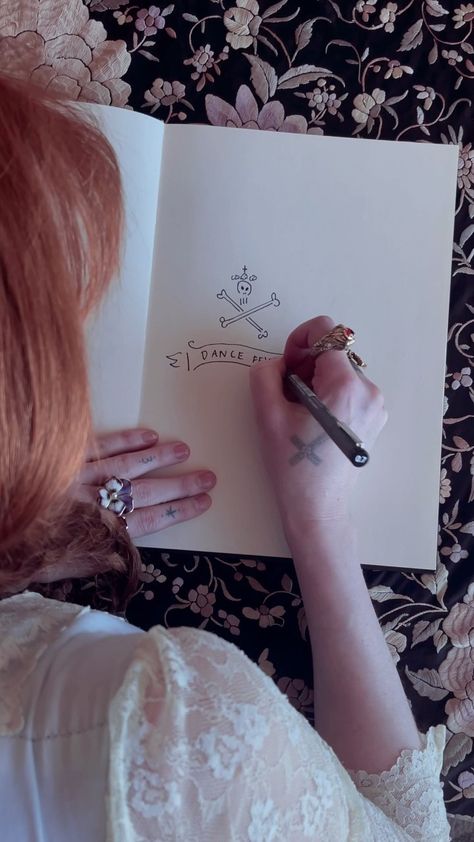 Florence Welch Artwork, Dance Fever Tattoo, Florence Welch Drawing, Florence Welch Instagram, Florence Welch Tattoo, Florence And The Machine Tattoo, Florence Tattoo, Paris Paloma, Body Markings