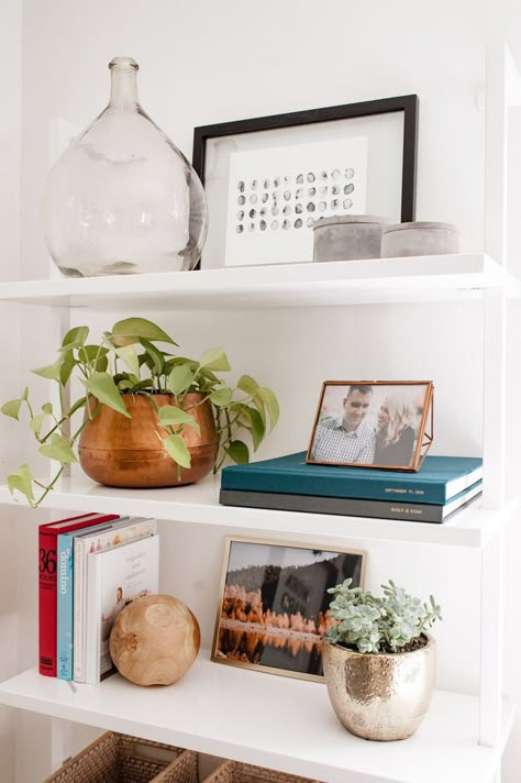 ✺@tessmaretz Shelf Accessories, Styling Shelves, Office Shelf, Corporate Offices, Bookcase Styling, Interior Decorating Styles, Office Decorating, Bookshelf Styling, Bookshelf Decor