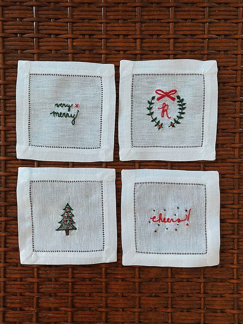 Cocktail Napkin Embroidery, Napkin Embroidery, Sakura Embroidery, Carly The Prepster, Embroidered Cocktail Napkins, Christmas Hand Embroidery, Embroidery Napkins, Diy Napkins, Linen Cocktail Napkins