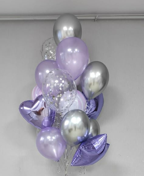 Silver And Lilac Birthday Decor, Lavender Bday Decoration, Lavender Balloon Decorations, Purple And White Balloons, Lilac Birthday Party Ideas, Purple Sweet 16 Decorations, Debut Decorations, Sorority Recruitment Decorations, Lilac Birthday