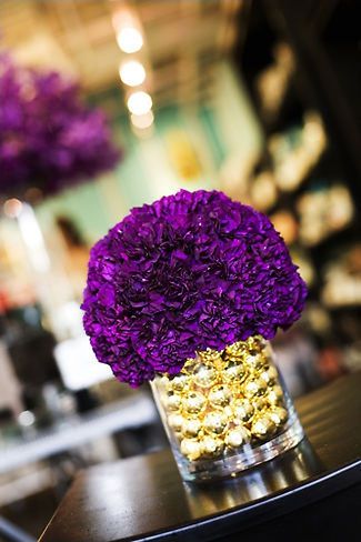 Purple and gold flower centerpiece Purple Flower Arrangements, Purple Wedding Centerpieces, Purple Carnations, Purple And Gold Wedding, Purple Table, Gold Centerpieces, Purple Wedding Flowers, Purple Party, Mardi Gras Party